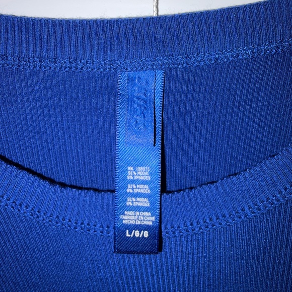 Skims Blue Cropped Tee - Size L - Picture 4 of 4